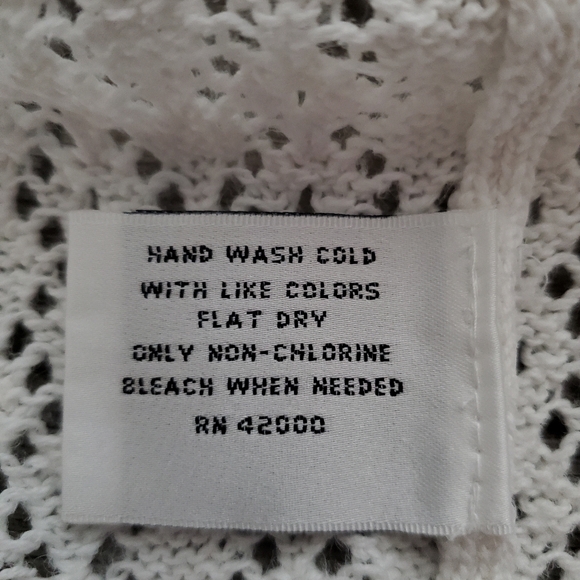 T.R. Bentley Crochet Cardigan - Picture 7 of 7